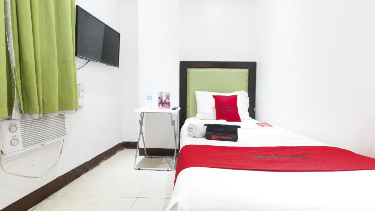 Reddoorz @ Real Fatima Tacloban Hotel Anibong Exterior foto